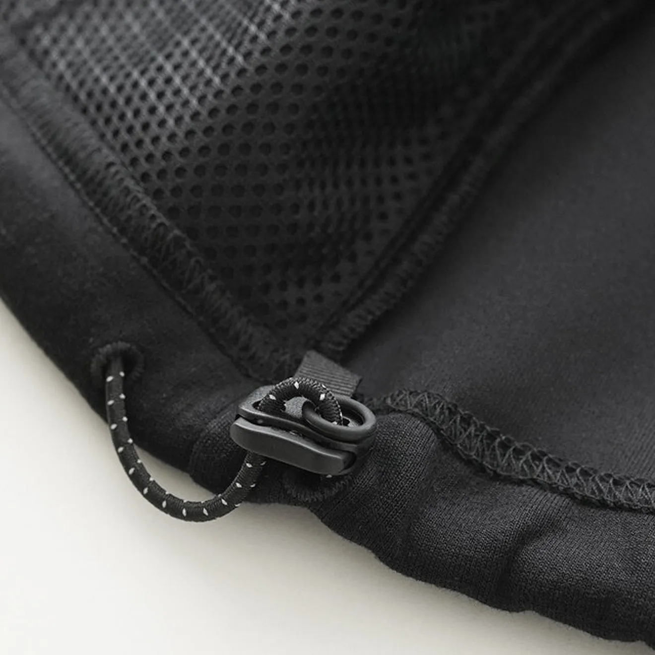 And Wander Airly Warm Full Zip Black