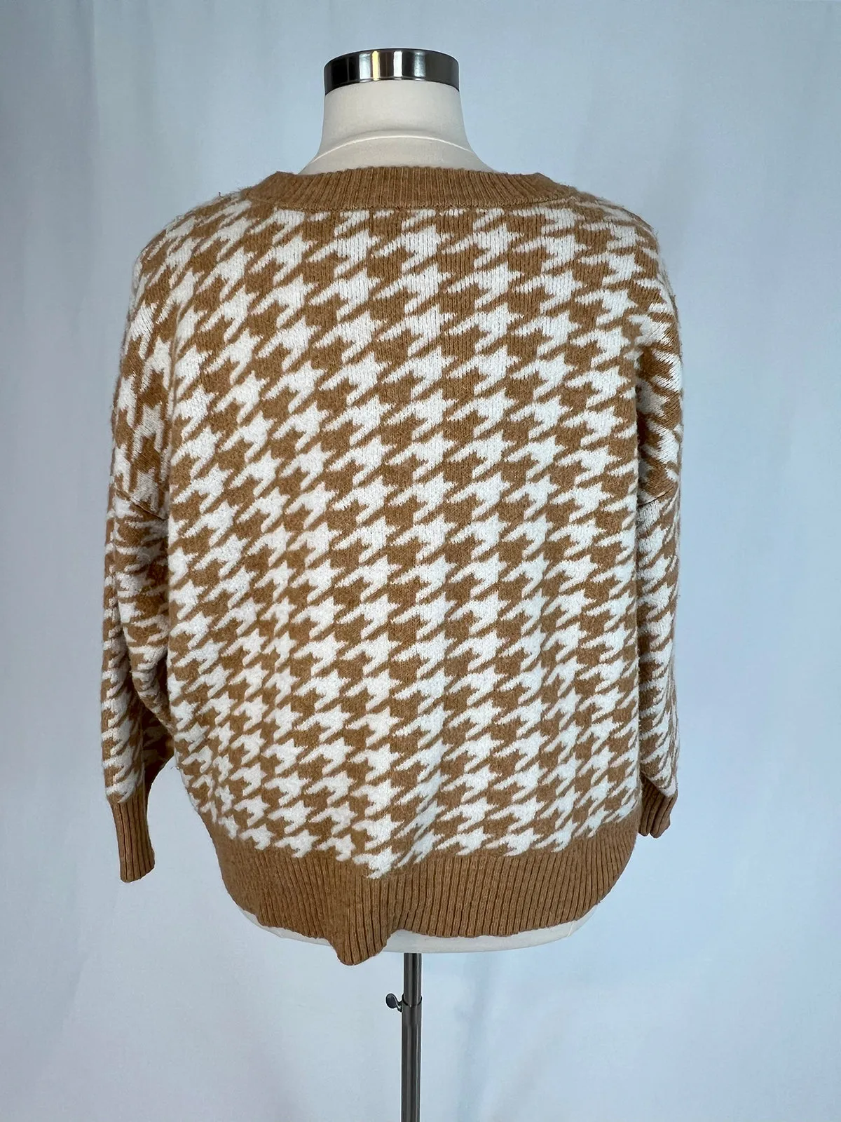 Ava & Viv Size 3X (24W) Tan & Cream Houndstooth Sweater