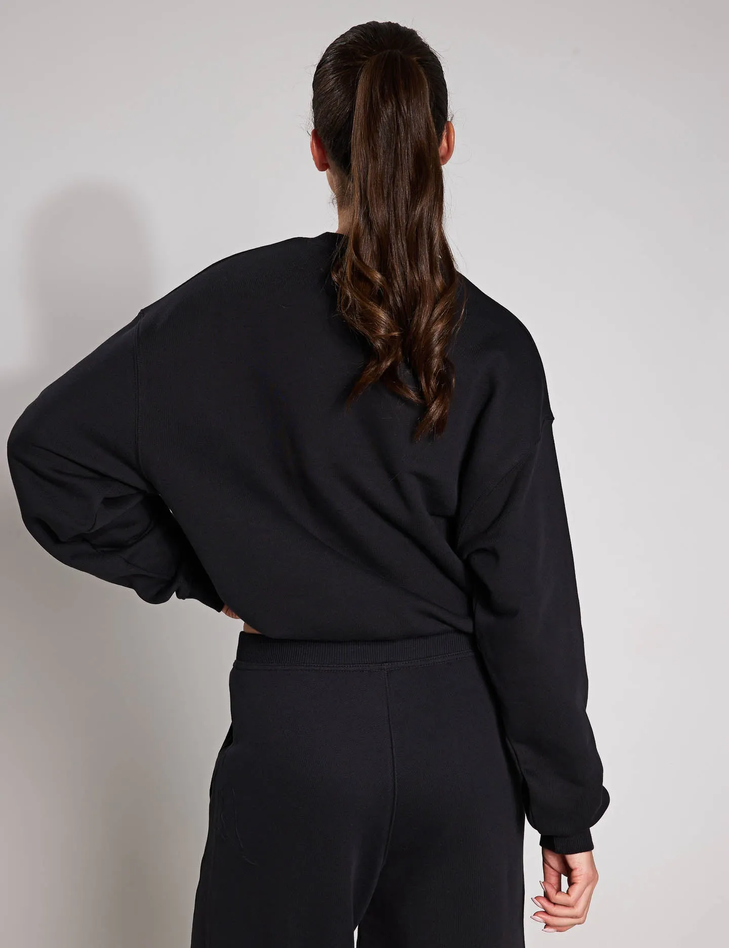 Classics Archive Essentials Crew Sweatshirt - Black