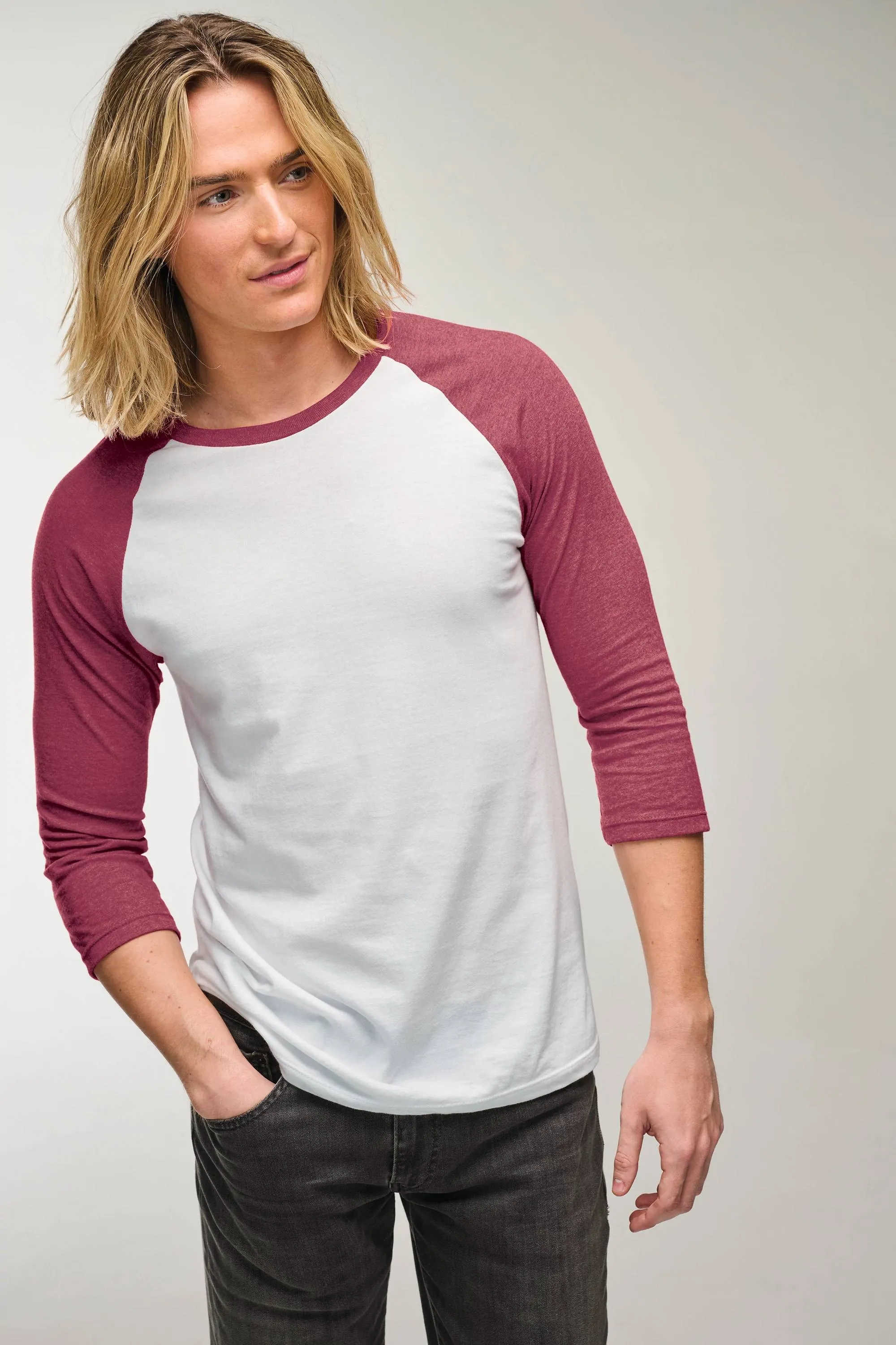 DistrictVery Important Tee3/4-Sleeve Raglan