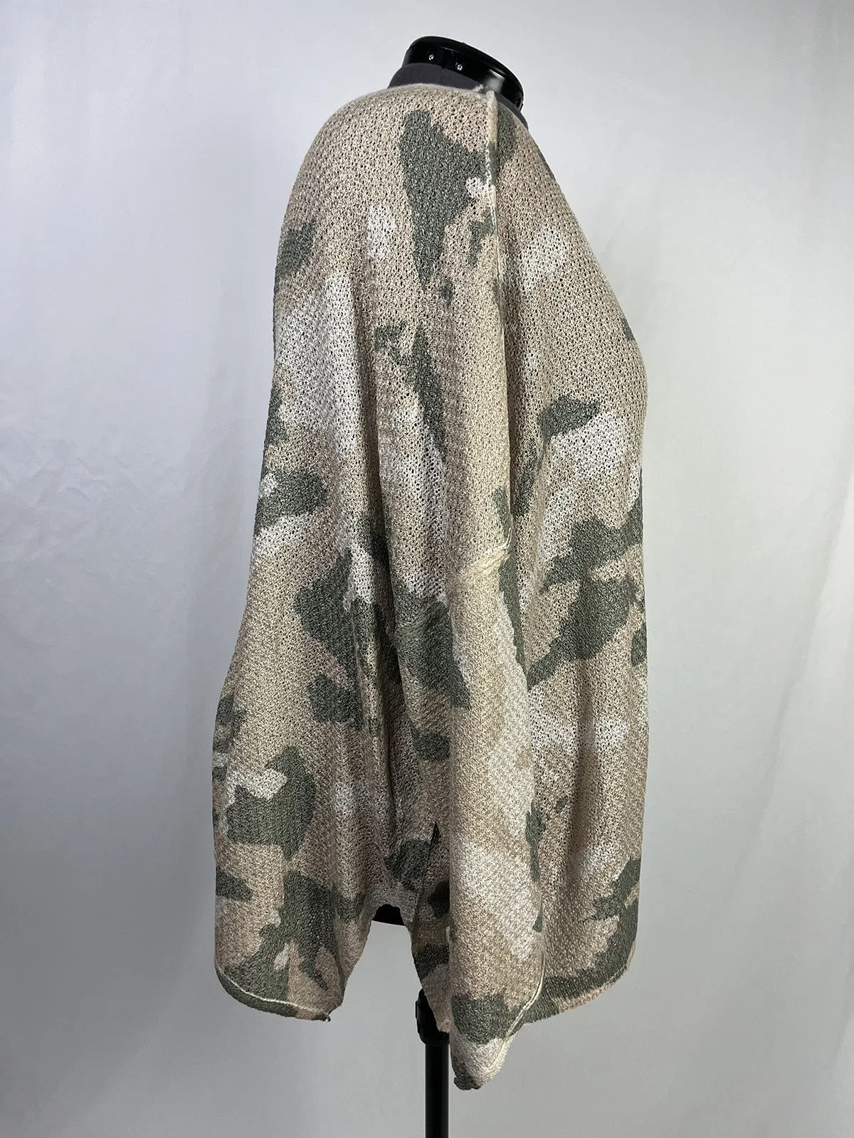 POL Size 3X Beige & Green Camoflage Sweater
